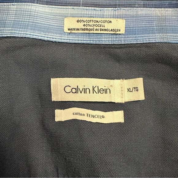 Calvin Klein Blue and White Casual Button Down Shirt - Picture 2 of 7